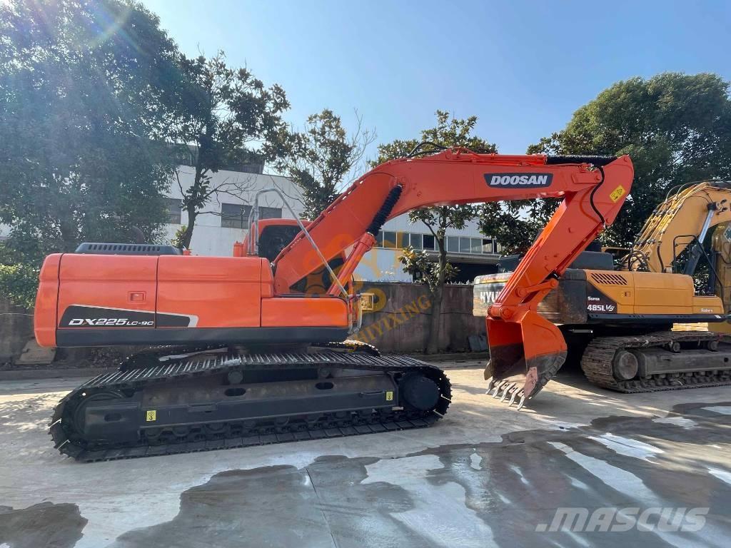 Doosan DX 225 LC Graafmachines Long Reach