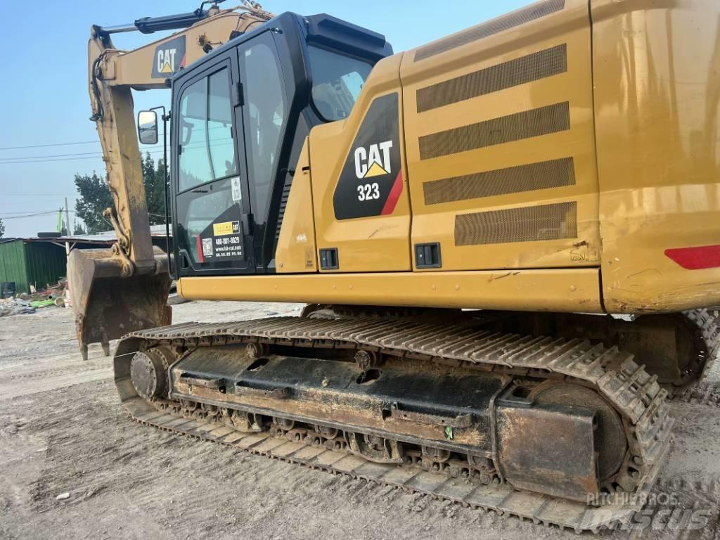 CAT 323 GC Rupsgraafmachines