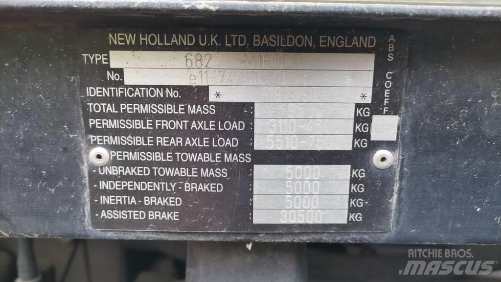 New Holland M160 Tractoren