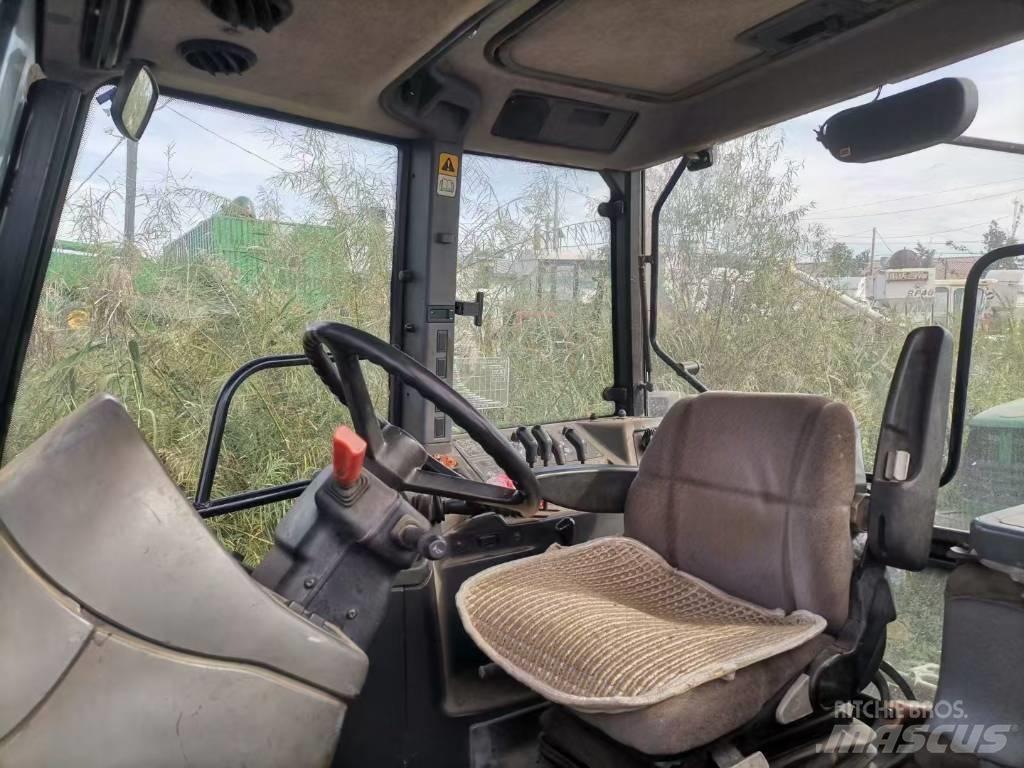 New Holland M160 Tractoren