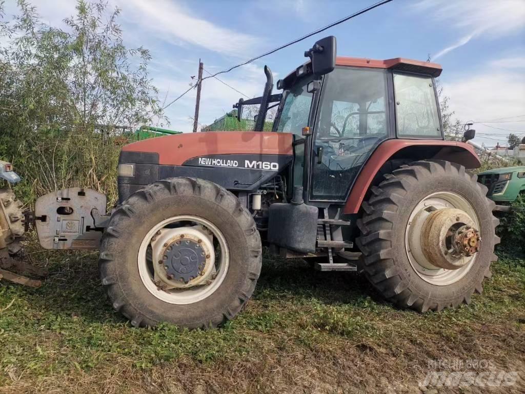 New Holland M160 Tractoren