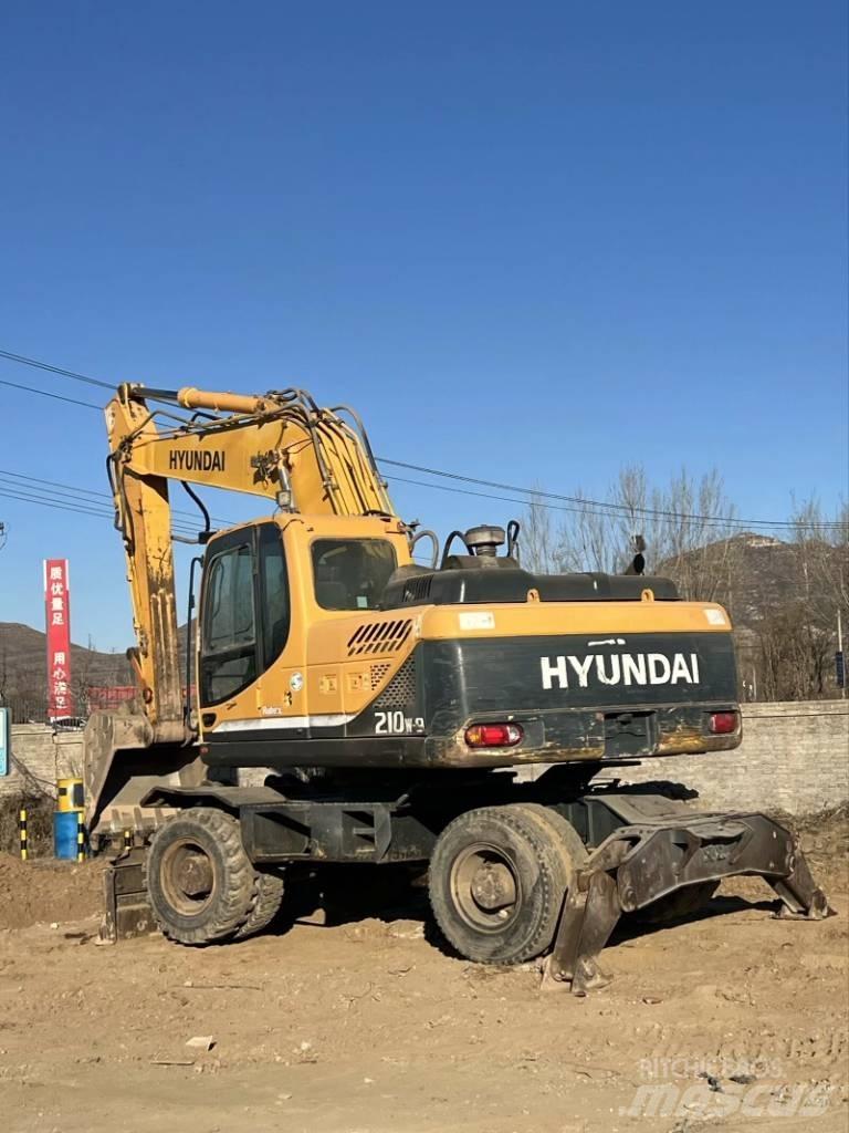 Hyundai R210W-9 Wielgraafmachines