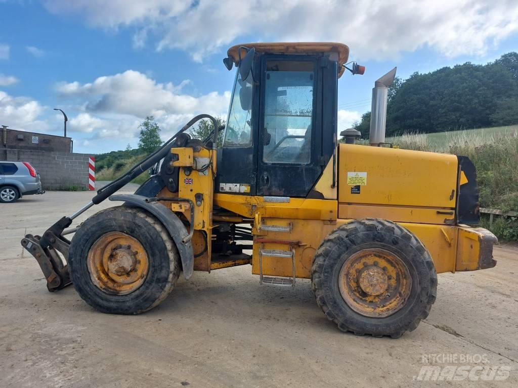 JCB 411 Wielladers