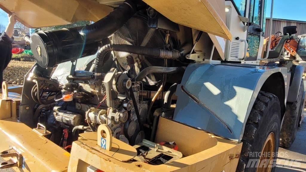 Liebherr L 534 Wielladers