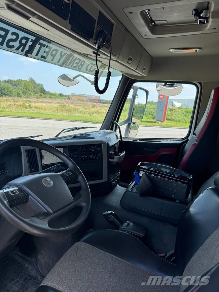 Volvo FM 500 Containertrucks met kabelsysteem