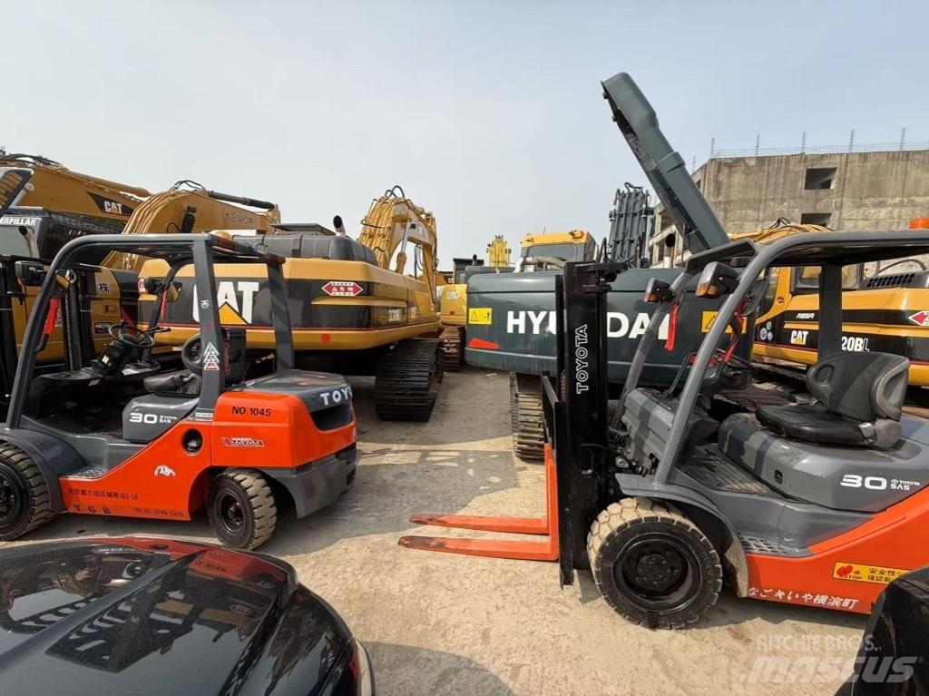 Toyota 8 FD 30 Diesel heftrucks