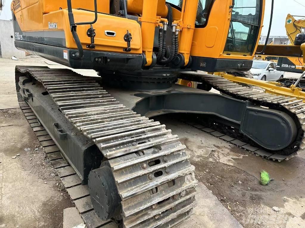 Hyundai 330LC-9T Rupsgraafmachines