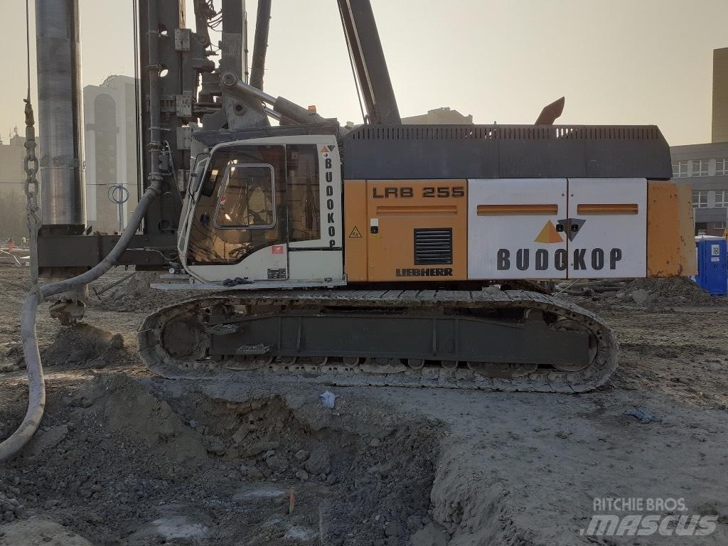 Liebherr LRB255 Heistellingen