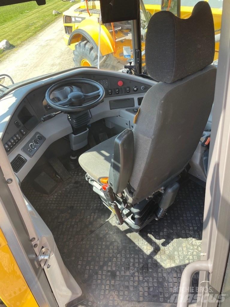 Volvo A30G Knik dumptrucks