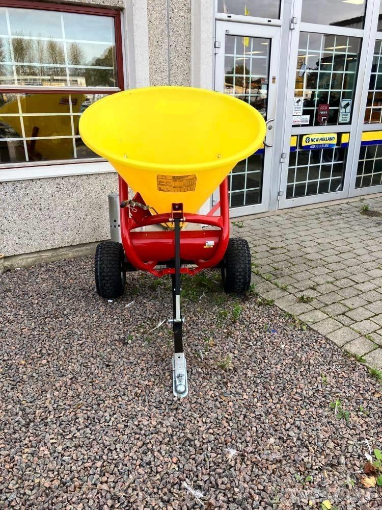  Cosmo PTP s300 Zand- en zoutstrooimachines