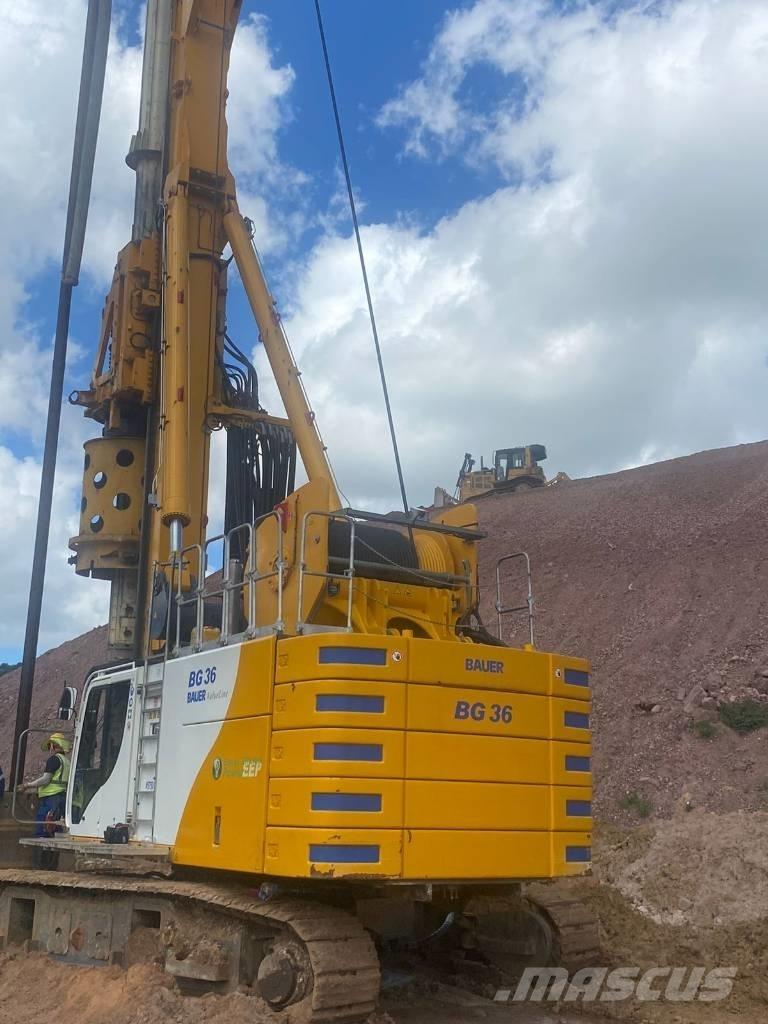 Bauer BG 36 V Zware boorinstallaties