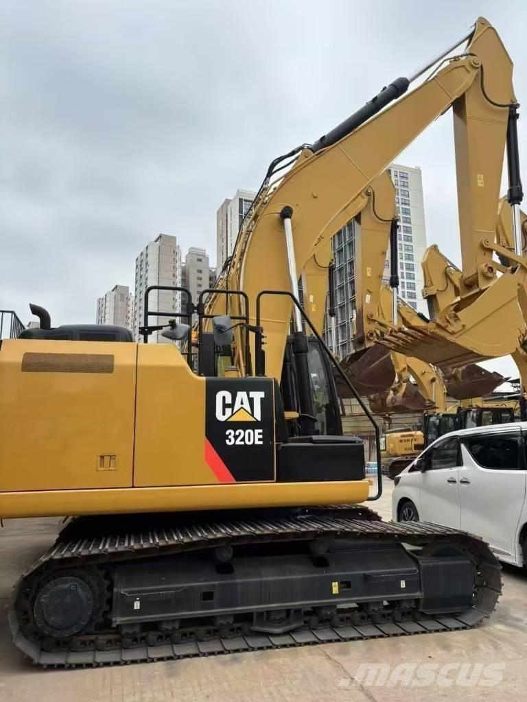 CAT 320 E Rupsgraafmachines