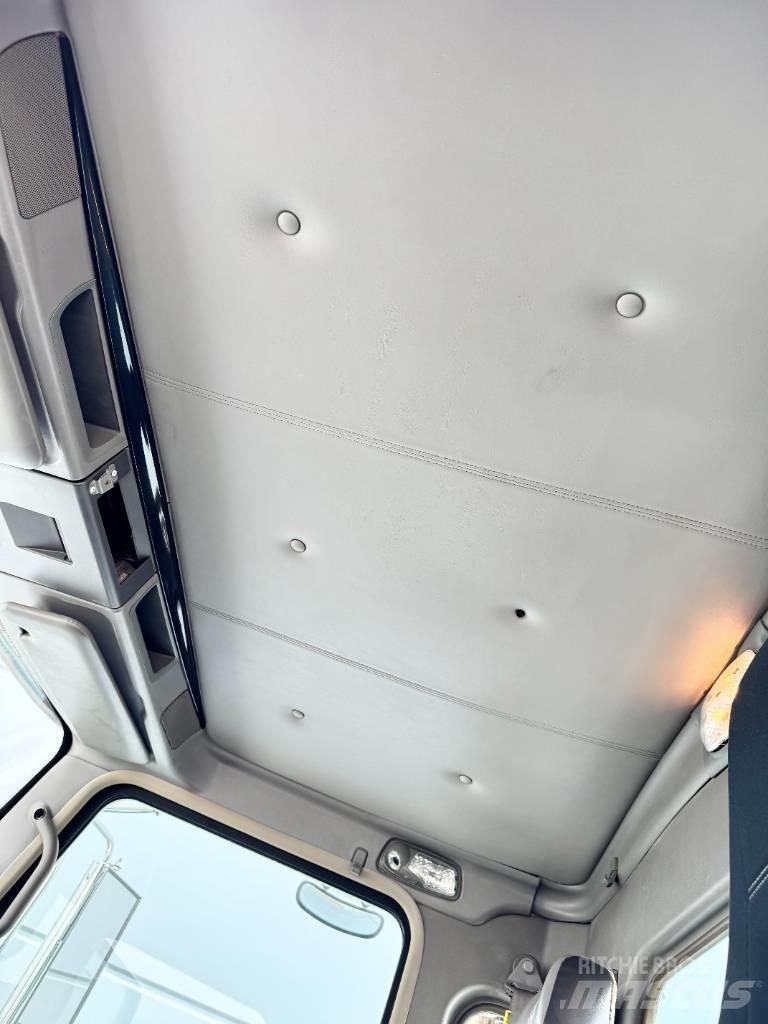 Kenworth T800 Trekkers