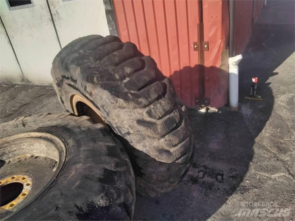 Nokian Els 17,5x25 Banden, wielen en velgen