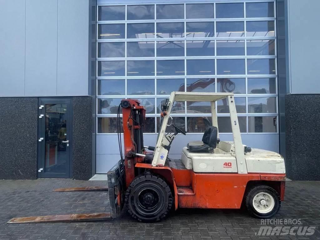 Nissan 40 Heftrucks overige