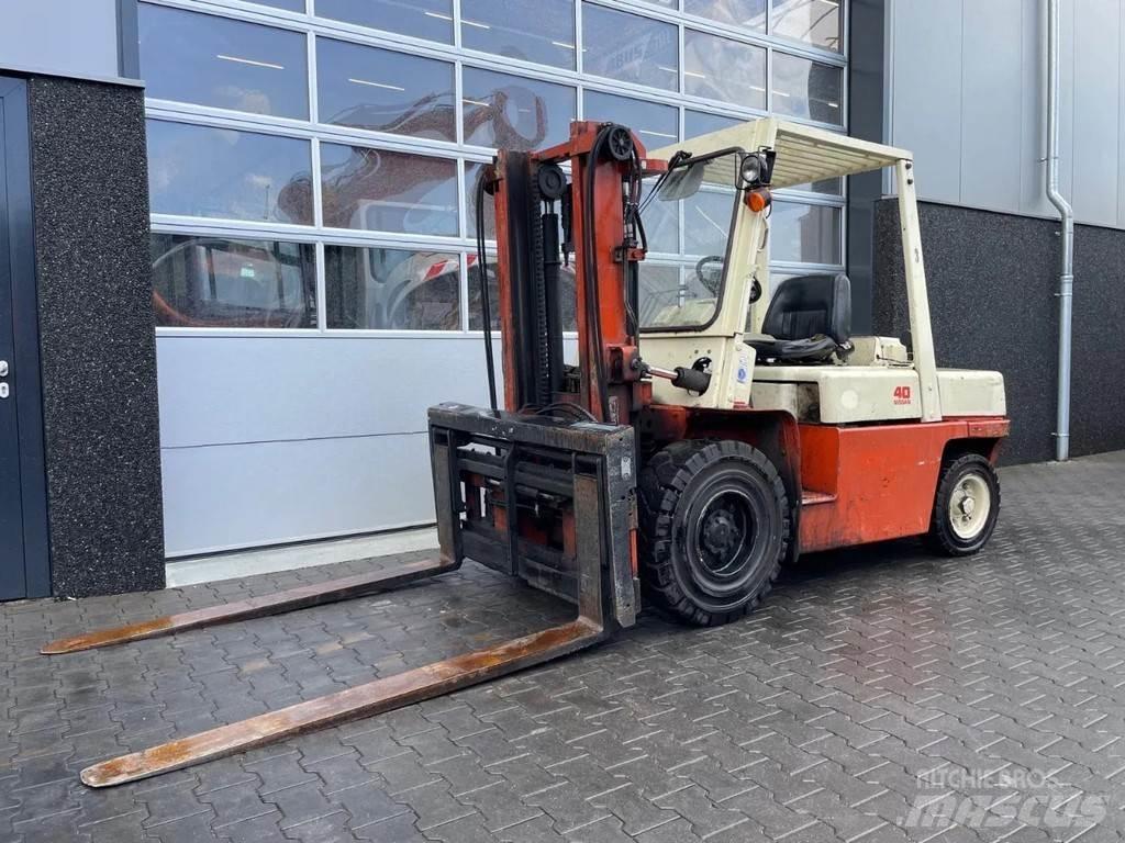 Nissan 40 Heftrucks overige