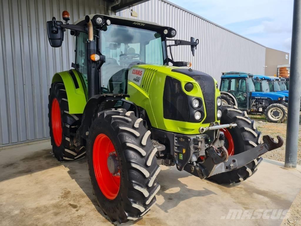 CLAAS Arion 440 CIS Tractoren