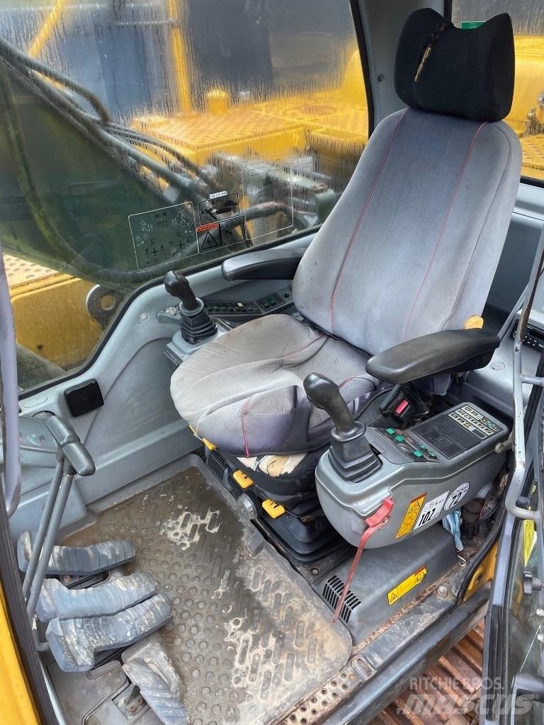 Volvo EC210B Rupsgraafmachines