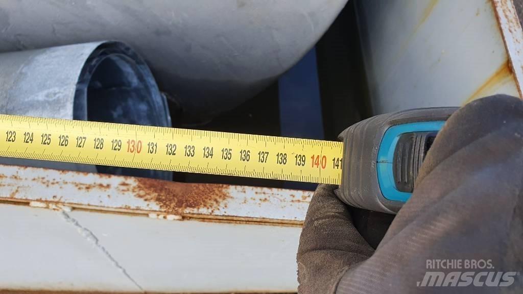  FUEL TANK Tanken
