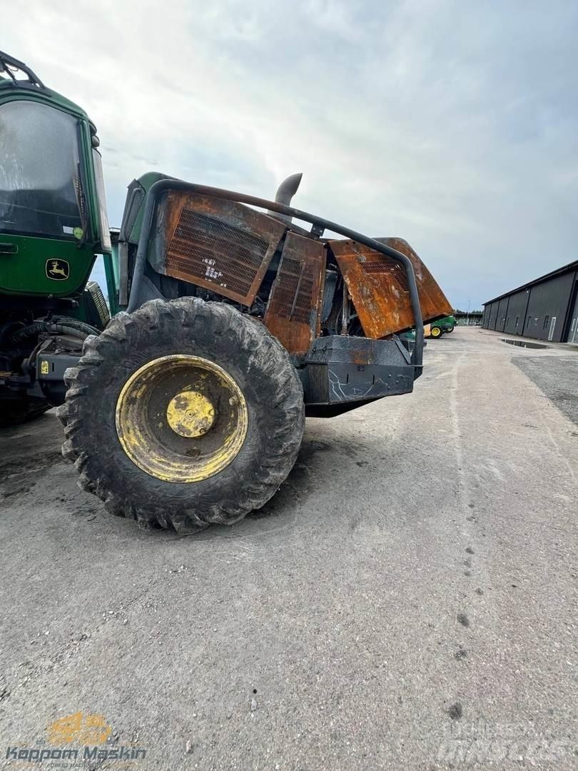 John Deere 1470G Harvesters