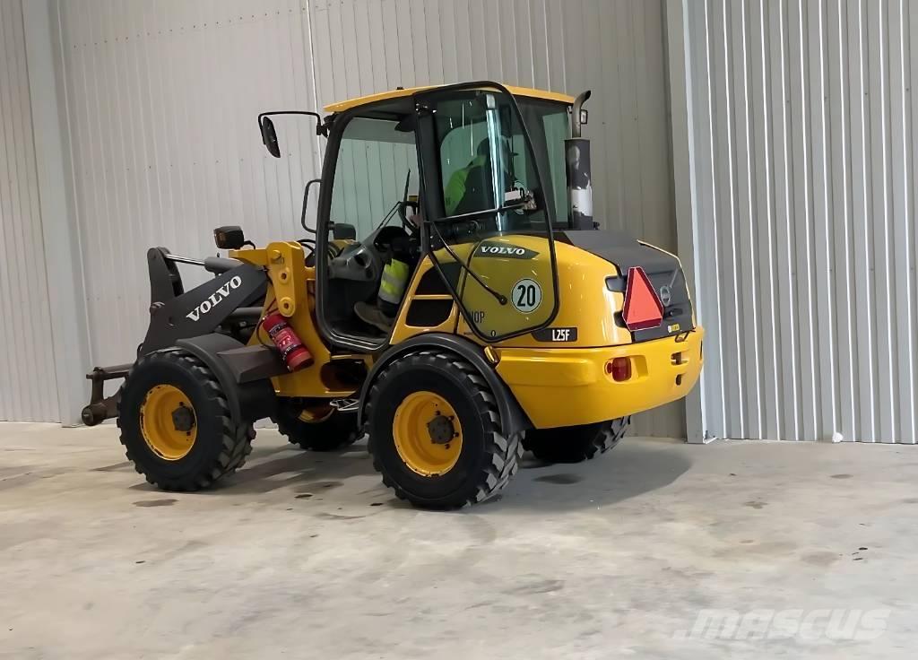 Volvo L 25 F Wielladers