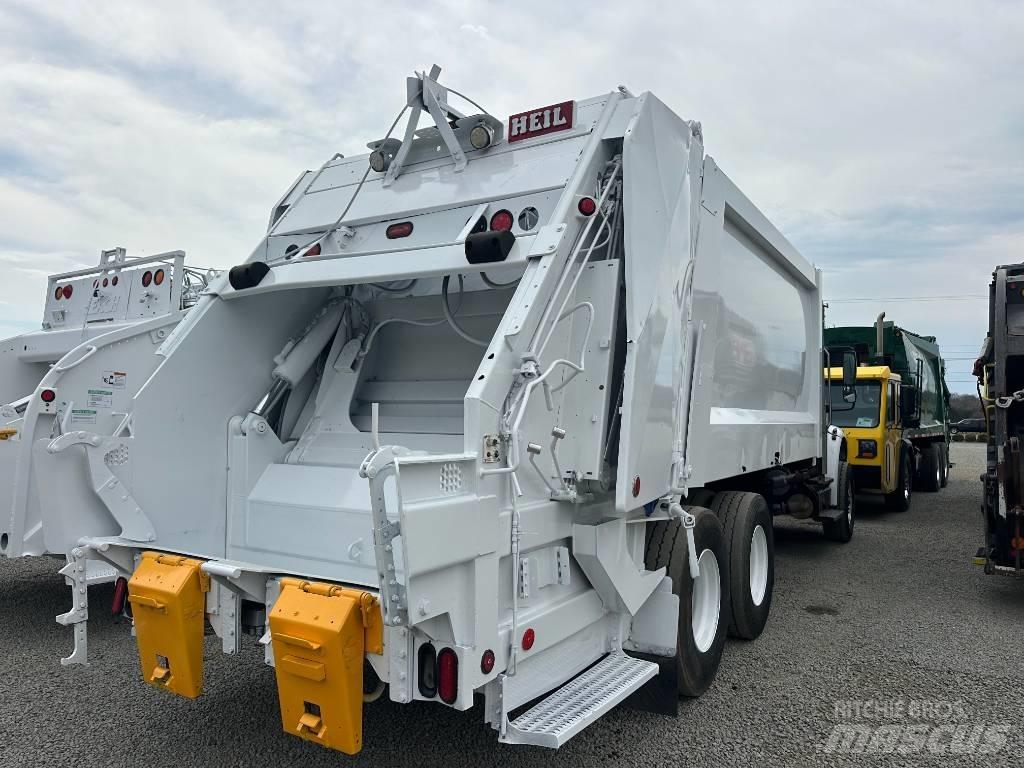 Freightliner M2 Vuilniswagens