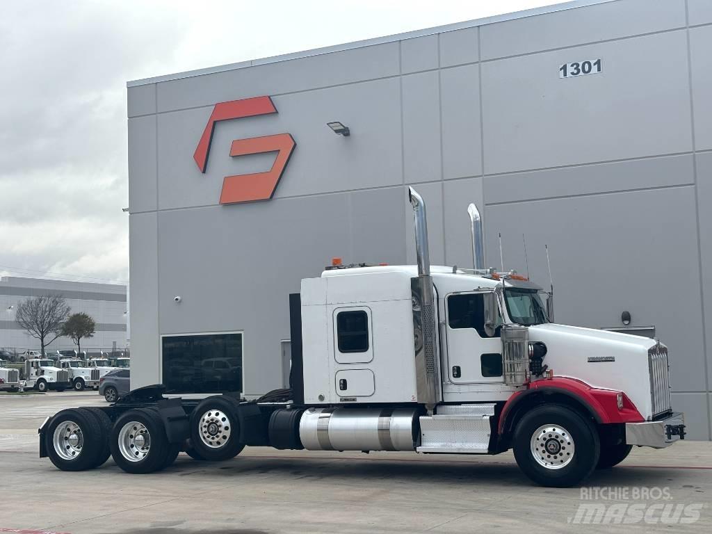Kenworth T 800 Trekkers
