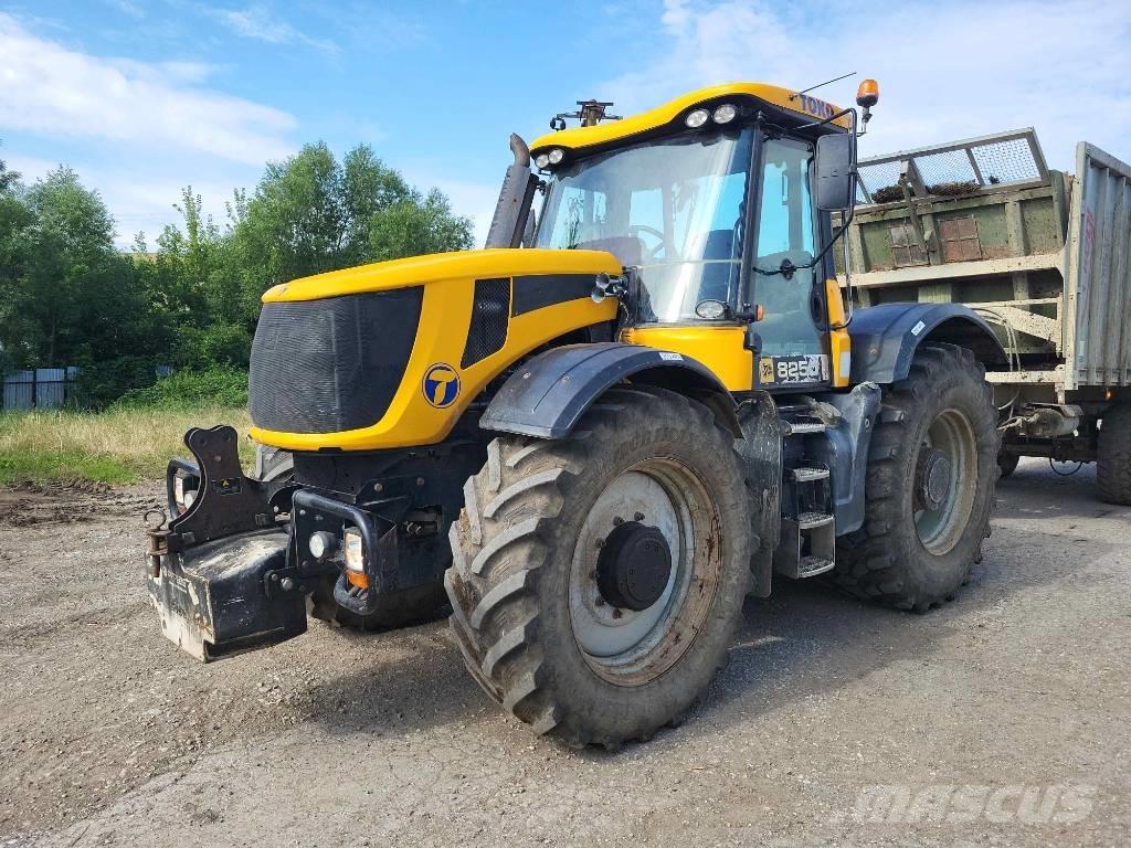 JCB Fastrac 8250 Tractoren