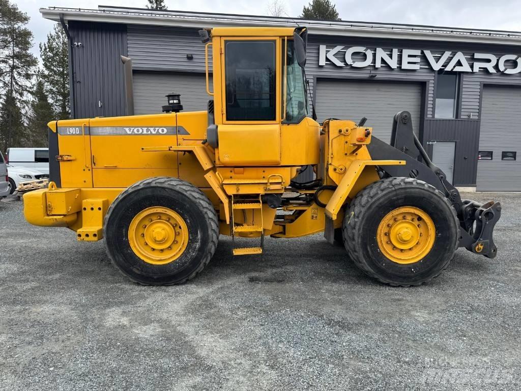 Volvo L 90 D Wielladers