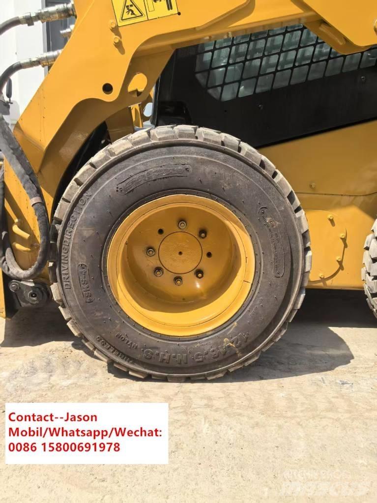 CAT 246 D Schrankladers