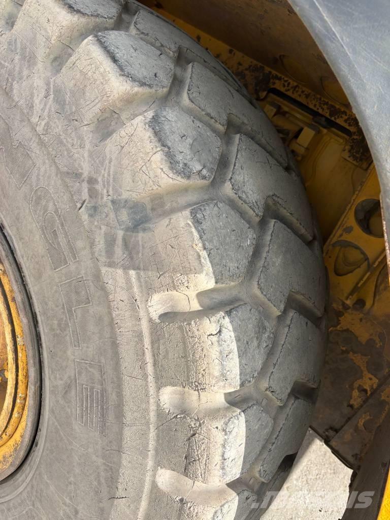 Bell B 30 E Knik dumptrucks