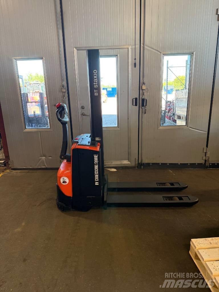 BT truck SWE 080L Stapelaar meeloop