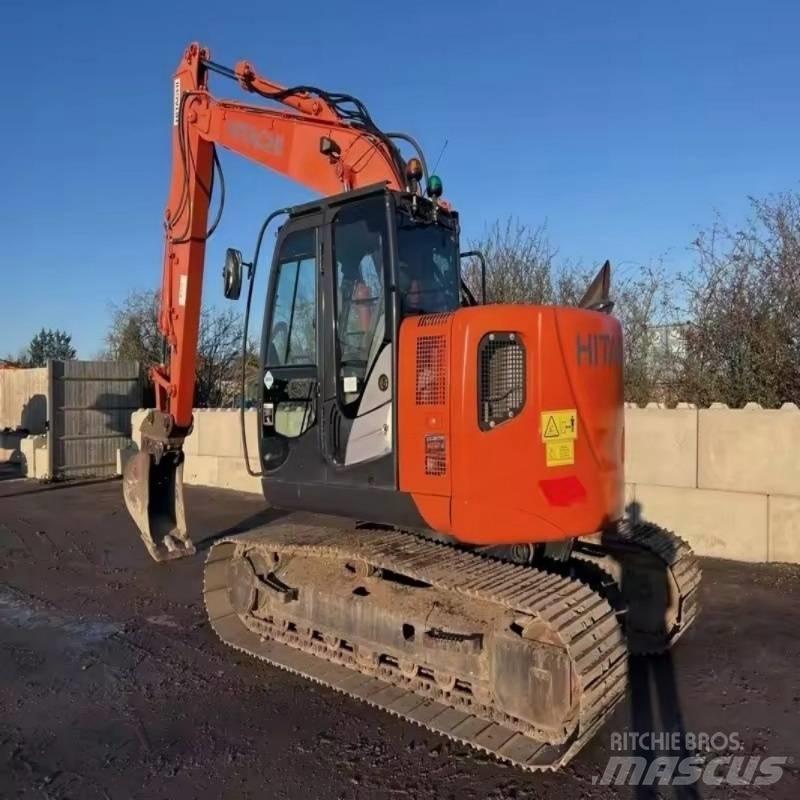 Hitachi ZX 135 Rupsgraafmachines