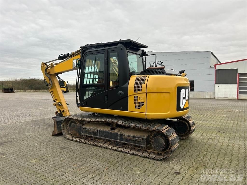 CAT 311 F L RR Wielgraafmachines