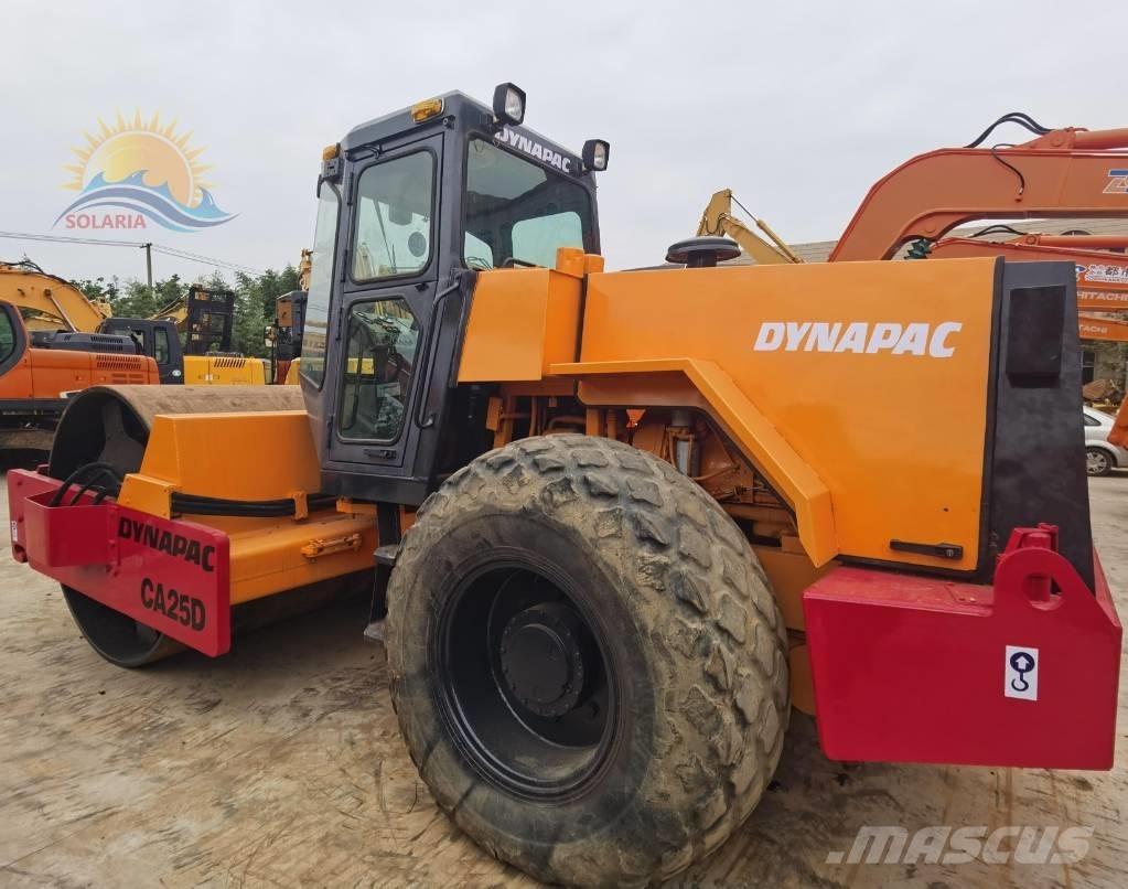 Dynapac CA 251 D Trilrolwalsen