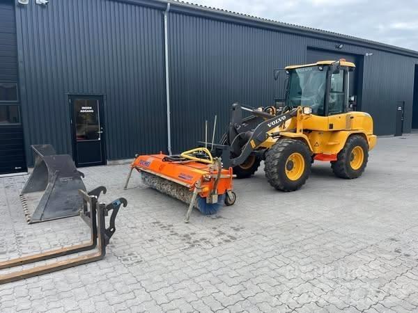 Volvo L 30 G Wielladers