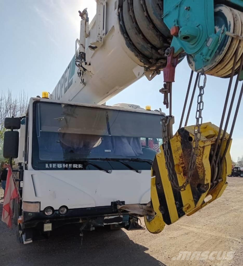 Liebherr LTM 1060-2 Kranen voor alle terreinen