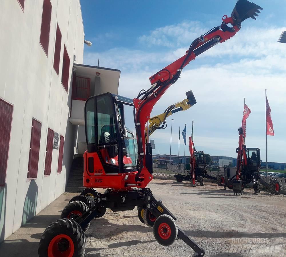 Euromach R25 Amfibische graafmachines