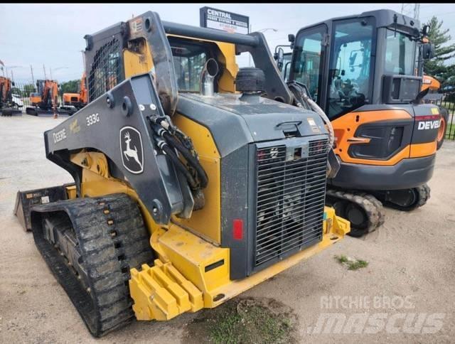 John Deere 333G Schrankladers