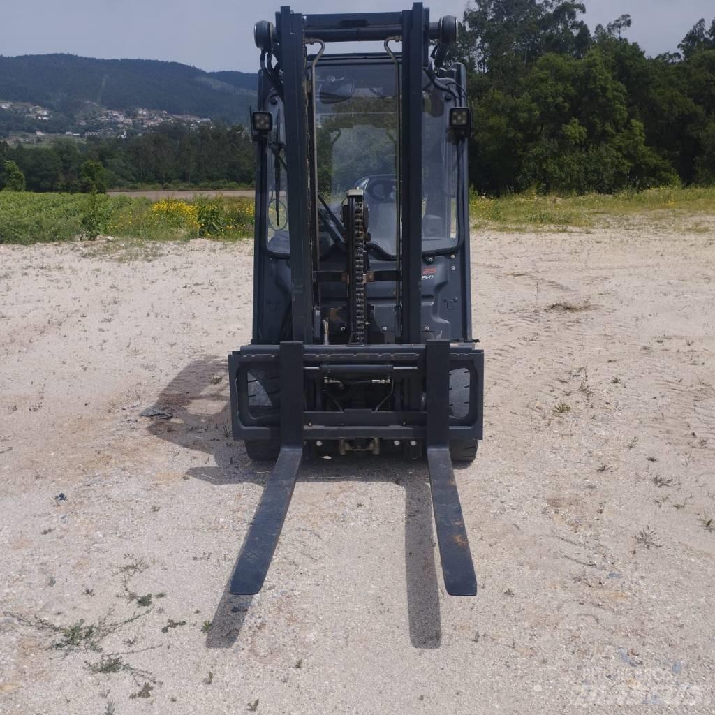Linde E 25 Elektrische heftrucks