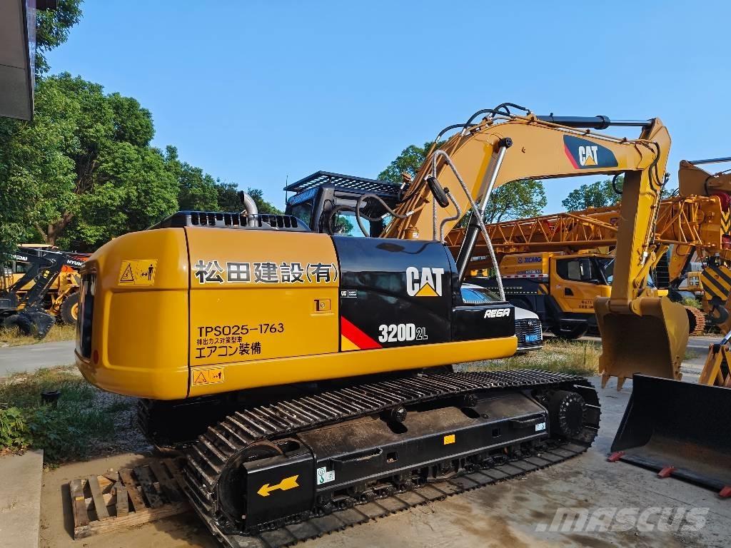 CAT 320 D2 L Rupsgraafmachines