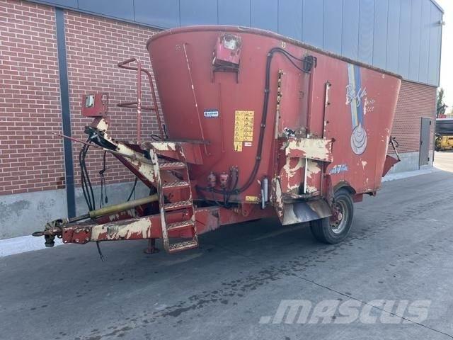 Peecon 17M³ Mengvoedermachines