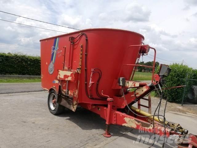 Peecon 17M³ Mengvoedermachines