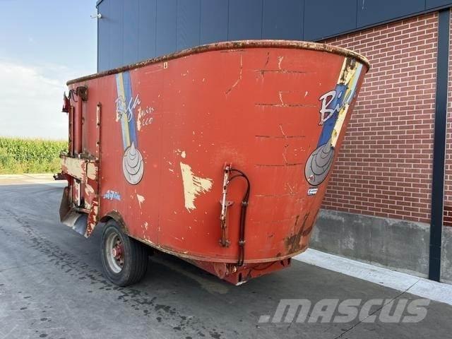 Peecon 17M³ Mengvoedermachines
