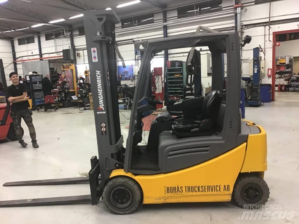 Jungheinrich EFG 320 Elektrische heftrucks