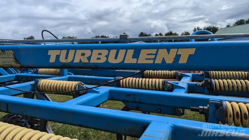 Farmet Turbulent Cultivatoren