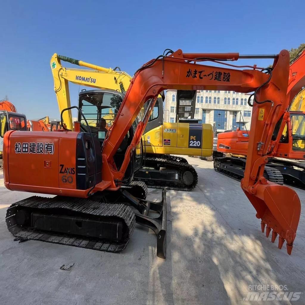 Hitachi ZX 60 Rupsgraafmachines