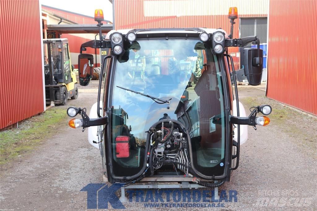 Valmet N124 Cabine en interieur