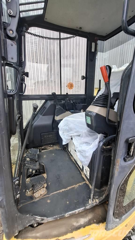 Komatsu PC27MR Minigraafmachines < 7t