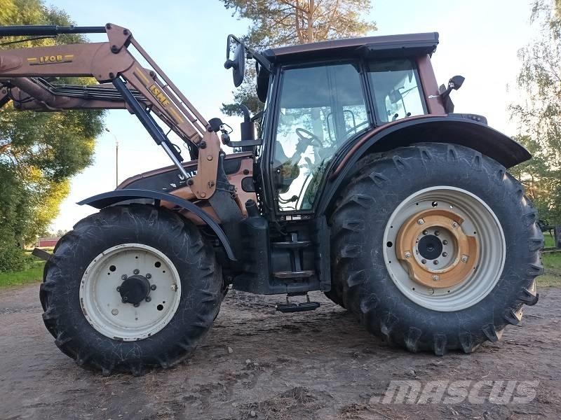 Valtra N 141 Tractoren